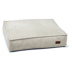 Designed by Lotte liggepude Ribbed, lysegrå
