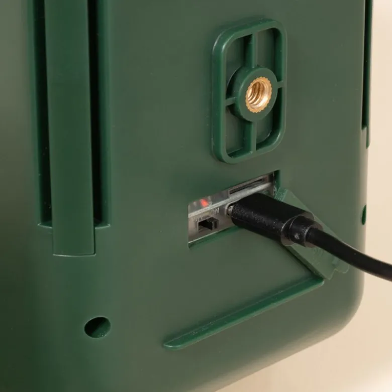 TIAKI fuglefoderautomat med kamera